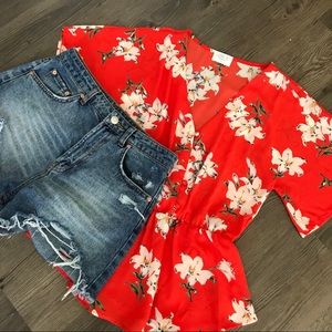 {NWOT} SIENNA SKY floral top